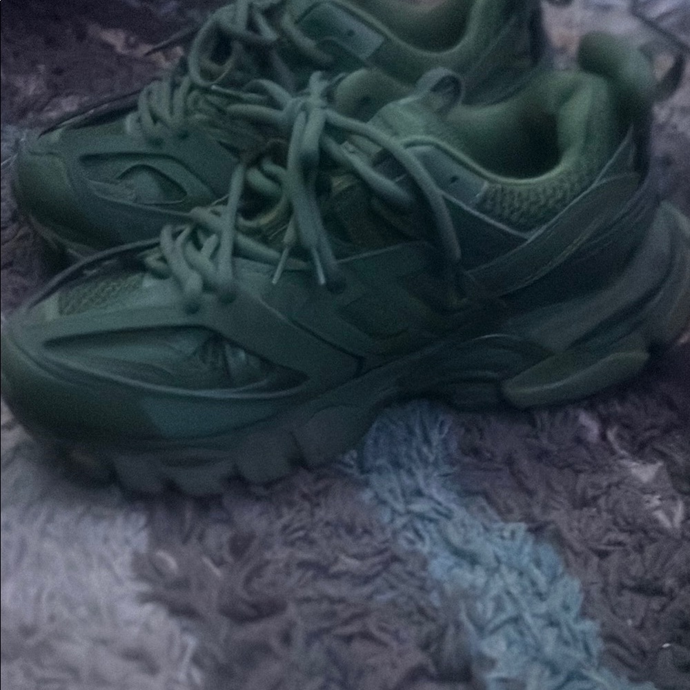 Balenciaga Green Sneakers - Picture 12 of 16